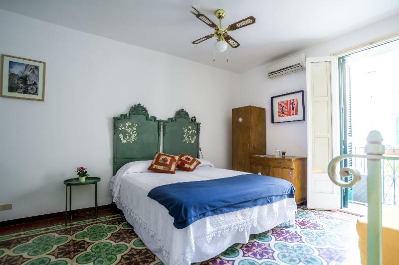Vico De Amicis 30 Hotel Monopoli Luaran gambar